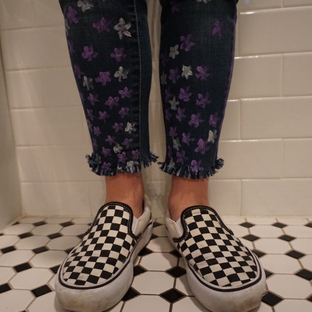 Hand Painted Flower Jeans!